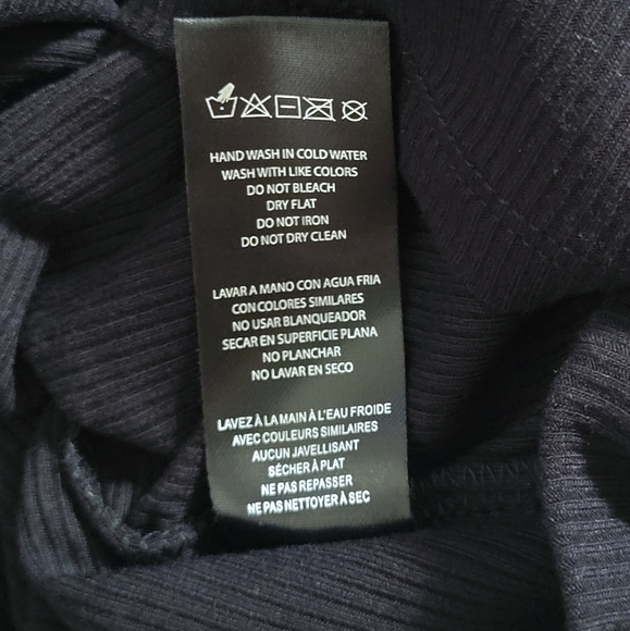 bebe Black🖤 Ribbed Top with Teal Blue💙 Rhinestones💎 - NWT - Picture 8 of 16